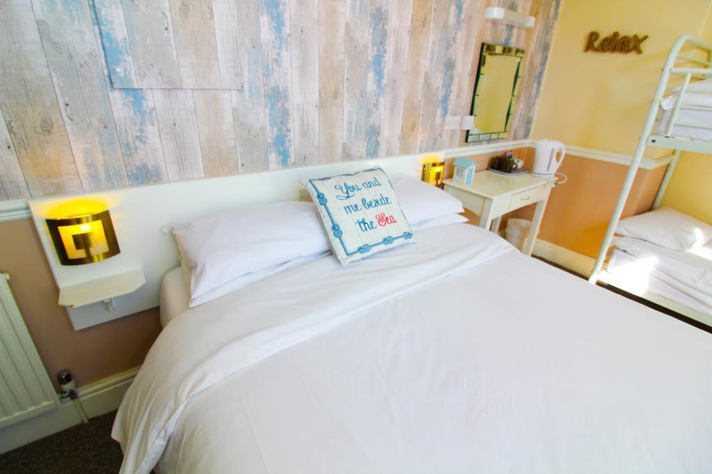 The Scarborough Travel And Holiday Lodge Exteriér fotografie