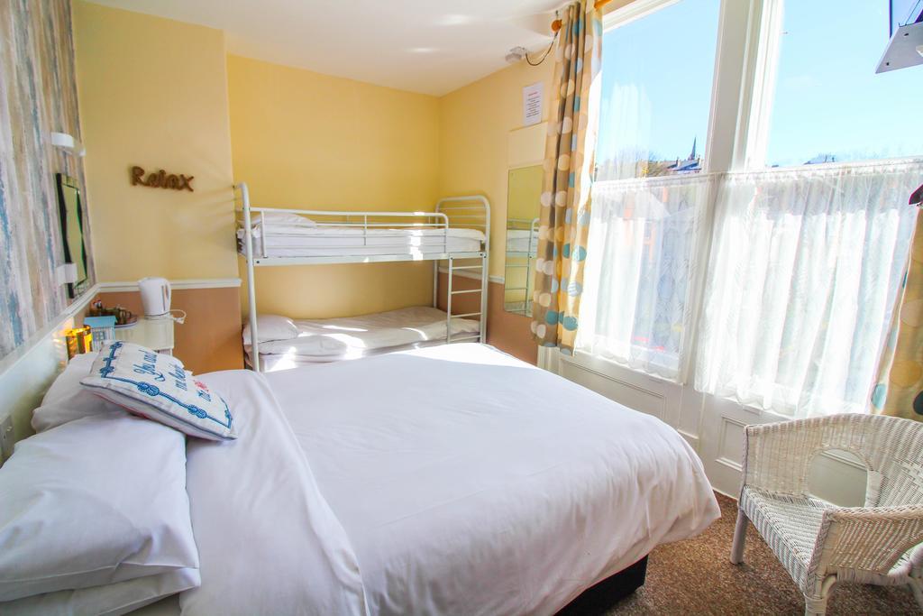 The Scarborough Travel And Holiday Lodge Exteriér fotografie