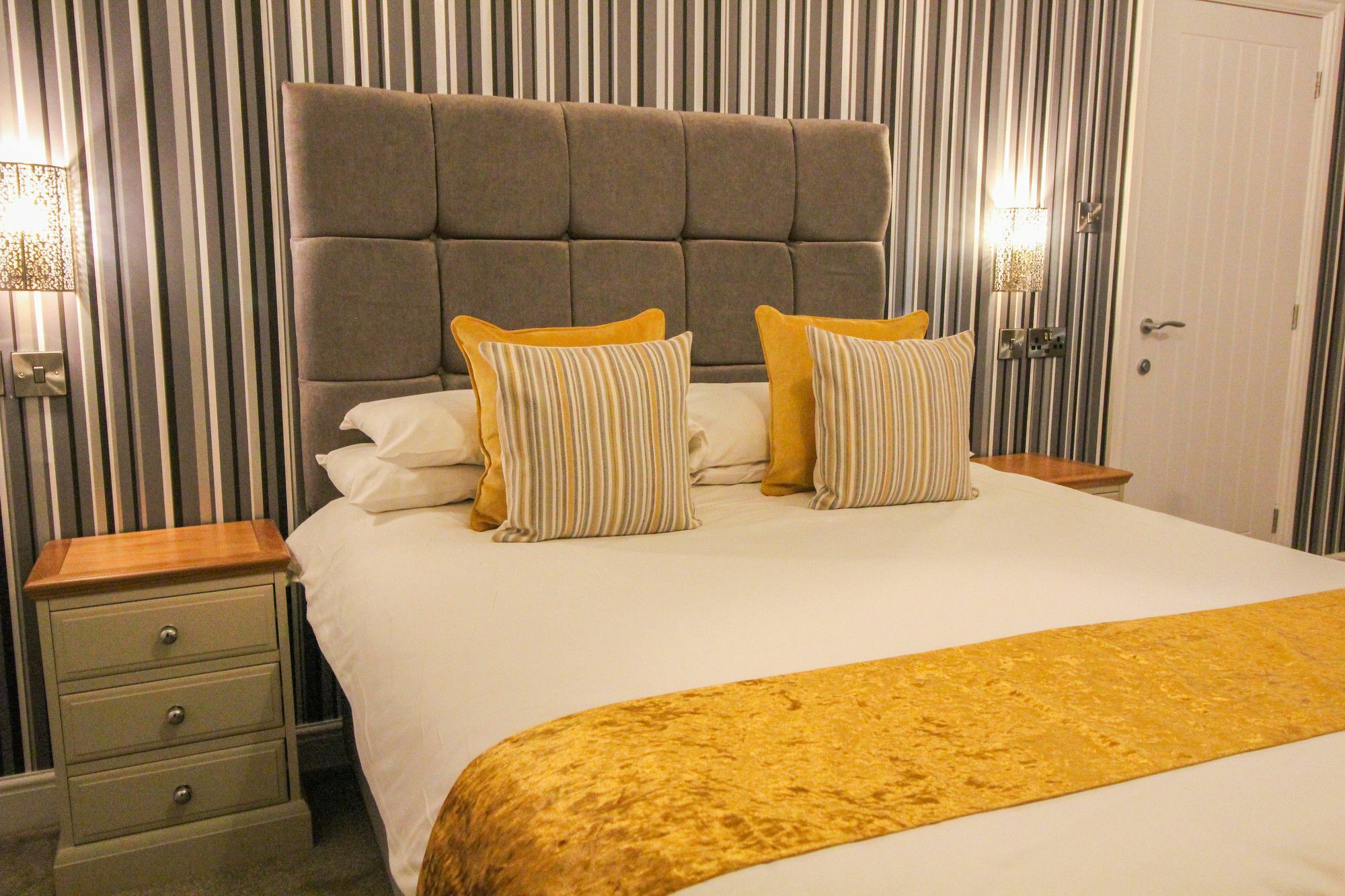 The Scarborough Travel And Holiday Lodge Exteriér fotografie